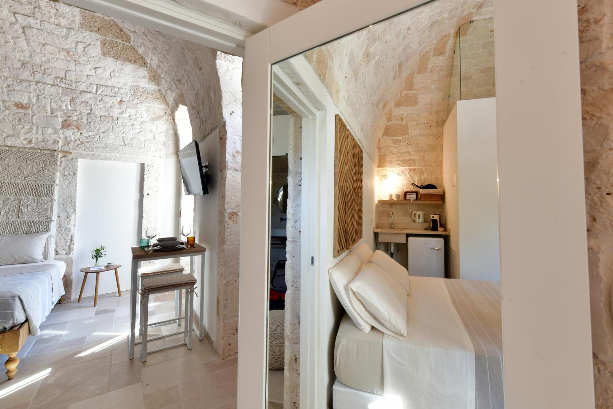 Lamarossa Trulli & Suites Antonelli Exteriör bild