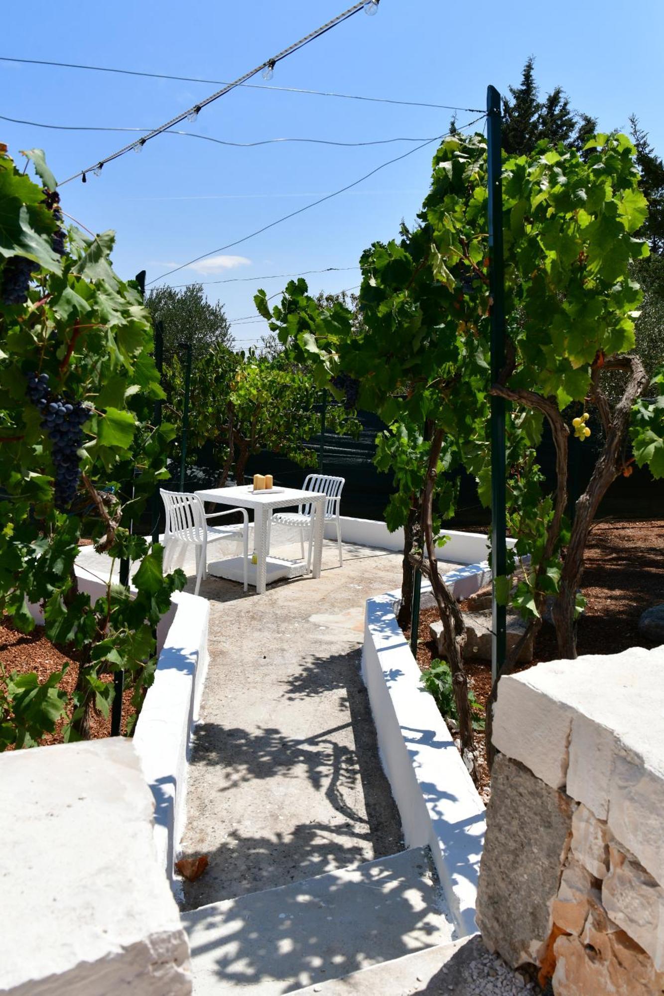 Lamarossa Trulli & Suites Antonelli Exteriör bild