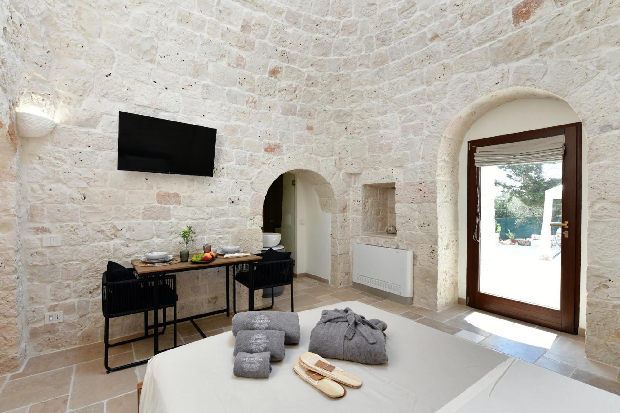 Lamarossa Trulli & Suites Antonelli Exteriör bild