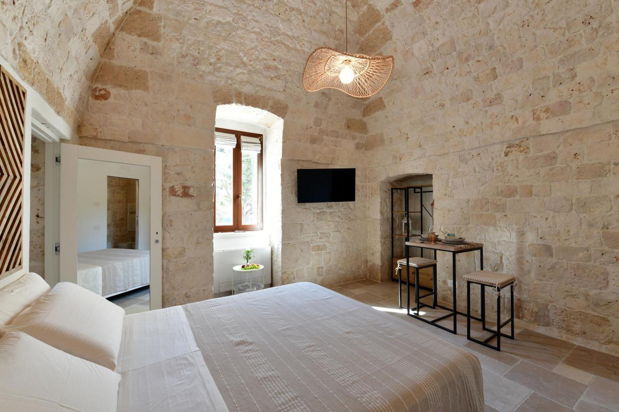 Lamarossa Trulli & Suites Antonelli Exteriör bild
